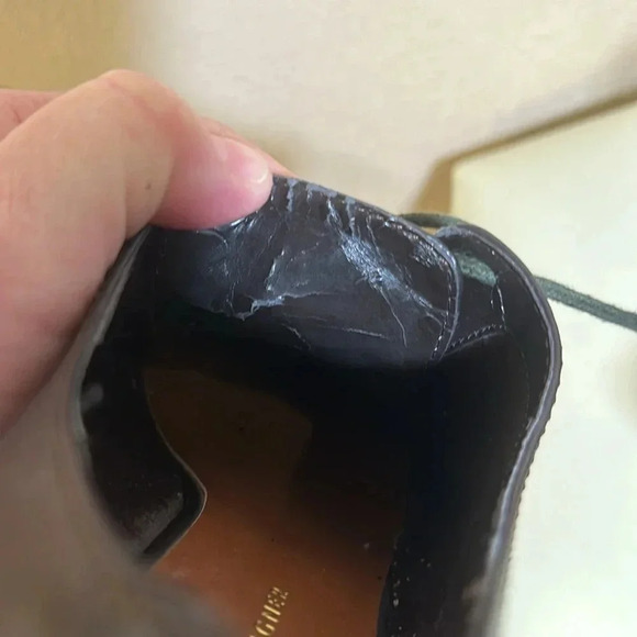 Etienne Aigner Size 8M - Picture 9 of 9